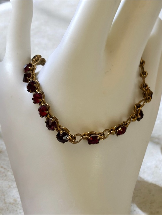 Estate Jewelry - Gold Garnet Bracelet